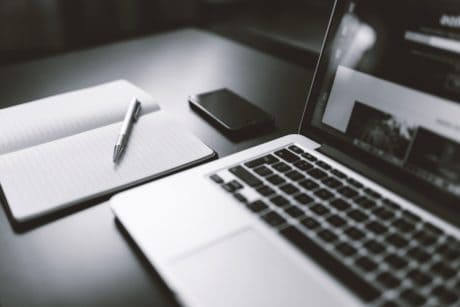 Conception et code personnalisés par rapport à un modèle